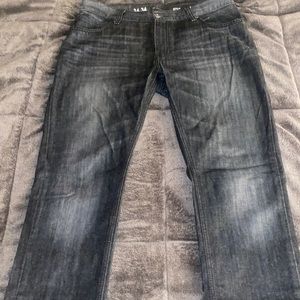 NEW INC BERLIN SLIM STRAIGHT JEANS. 34x34